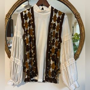 RARE: 70s leather studded vest with fringe bottom✌️